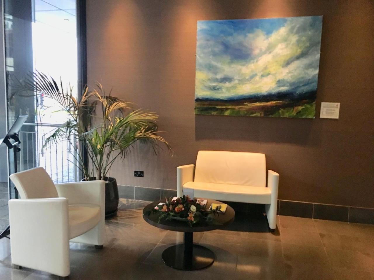 אינברנס 301 Riverview Apartment מראה חיצוני תמונה