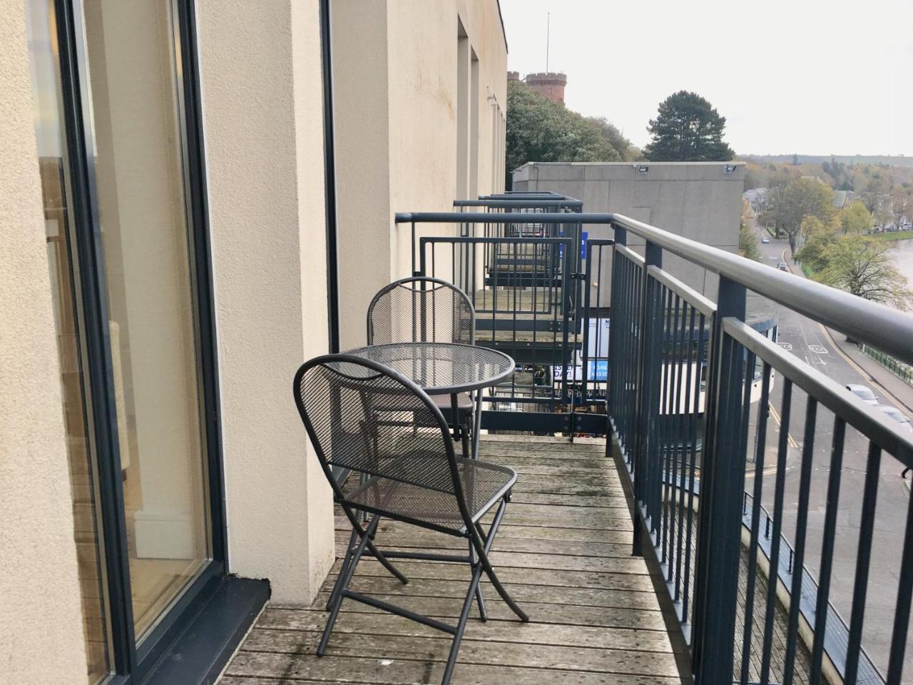 אינברנס 301 Riverview Apartment מראה חיצוני תמונה