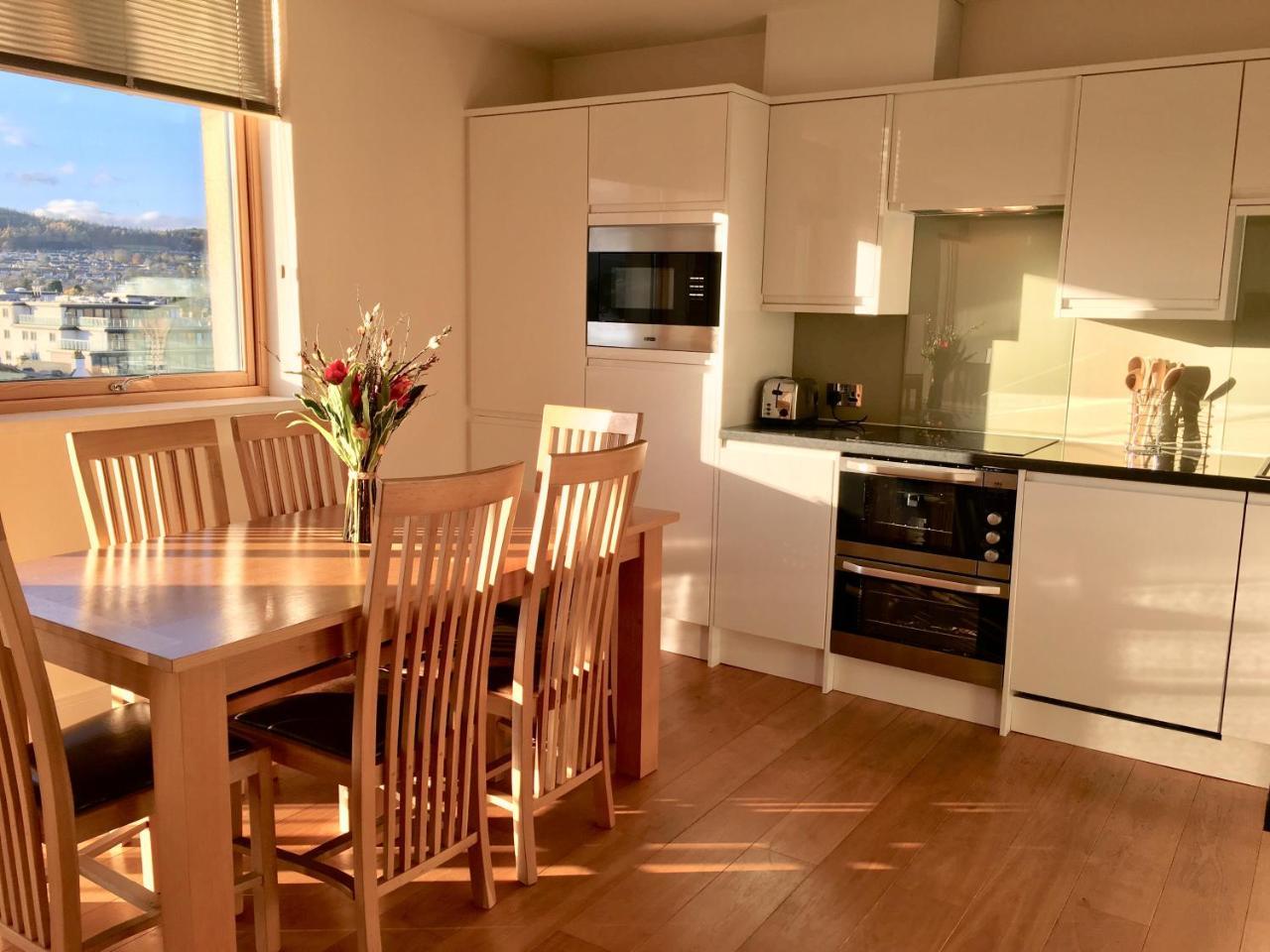 אינברנס 301 Riverview Apartment מראה חיצוני תמונה